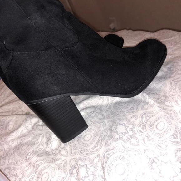 Women’s boots - Picture 2 of 3